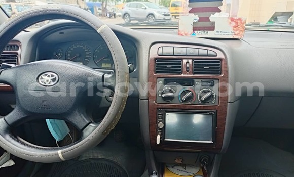 Sayi Na hannu Toyota Avensis Azurfa Mota in Cotonou a Benin Sayi Na hannu Toyota Avensis Azurfa Mota in Cotonou a Benin