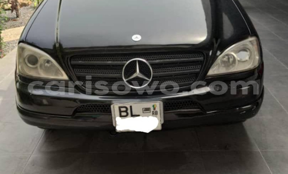 Sayi Na hannu Mercedes-Benz ML–Class Black Mota in Cotonou a Benin Sayi Na hannu Mercedes-Benz ML–Class Black Mota in Cotonou a Benin