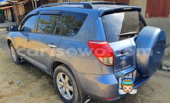 Acheter Neuf Voiture Toyota RAV4 Bleu à Cotonou, Benin Acheter Neuf Voiture Toyota RAV4 Bleu à Cotonou, Benin