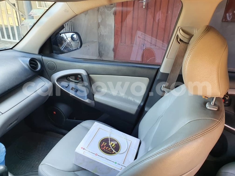 Big with watermark toyota rav4 benin cotonou 10847