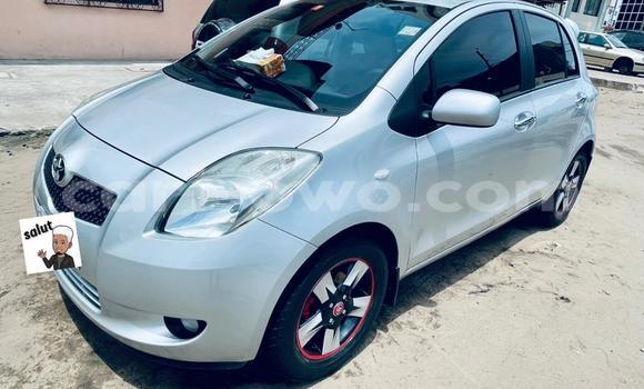 Sayi Sabo Toyota Yaris Azurfa Mota in Cotonou a Benin Sayi Sabo Toyota Yaris Azurfa Mota in Cotonou a Benin