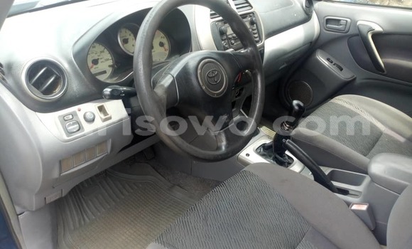 Ra Àlòkù Toyota RAV4 Blue Ọkọ̀ in Cotonou ni Benin Ra Àlòkù Toyota RAV4 Blue Ọkọ̀ in Cotonou ni Benin