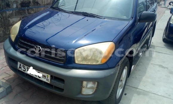Ra Àlòkù Toyota RAV4 Blue Ọkọ̀ in Cotonou ni Benin Ra Àlòkù Toyota RAV4 Blue Ọkọ̀ in Cotonou ni Benin