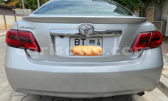 Ra Àlòkù Toyota Camry Silver Ọkọ̀ in Cotonou ni Benin Ra Àlòkù Toyota Camry Silver Ọkọ̀ in Cotonou ni Benin