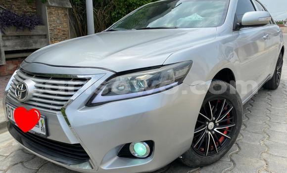 Ra Àlòkù Toyota Camry Silver Ọkọ̀ in Cotonou ni Benin Ra Àlòkù Toyota Camry Silver Ọkọ̀ in Cotonou ni Benin