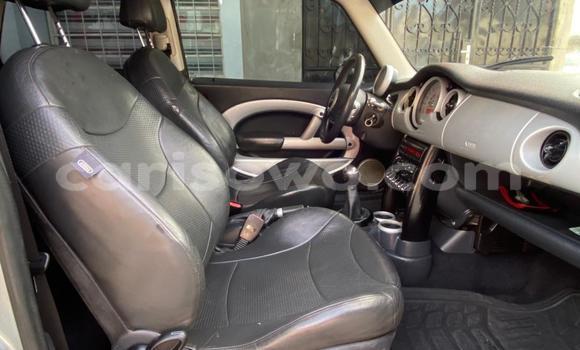 Ra Tuntun MINI Cooper Silver Ọkọ̀ in Cotonou ni Benin Ra Tuntun MINI Cooper Silver Ọkọ̀ in Cotonou ni Benin