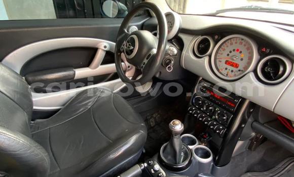 Ra Tuntun MINI Cooper Silver Ọkọ̀ in Cotonou ni Benin Ra Tuntun MINI Cooper Silver Ọkọ̀ in Cotonou ni Benin