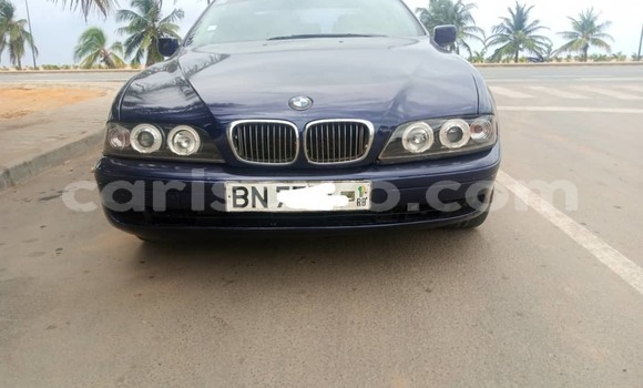 Buy Used BMW 5–Series Blue Car in Cotonou in Benign