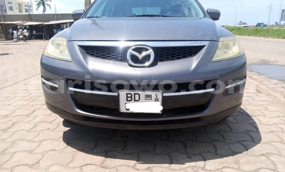 Sayi Na hannu Mazda CX–9 Azurfa Mota in Cotonou a Benin