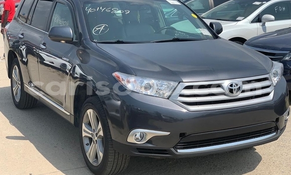 Ra Àlòkù Toyota Highlander Miiran Ọkọ̀ in Cotonou ni Benin Ra Àlòkù Toyota Highlander Miiran Ọkọ̀ in Cotonou ni Benin