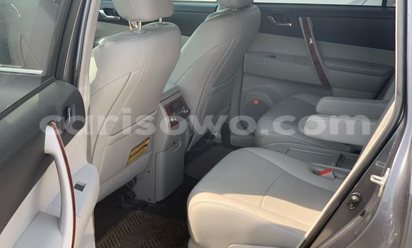 Ra Àlòkù Toyota Highlander Miiran Ọkọ̀ in Cotonou ni Benin Ra Àlòkù Toyota Highlander Miiran Ọkọ̀ in Cotonou ni Benin