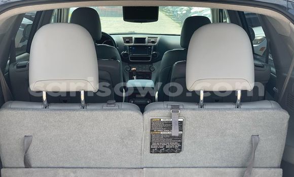 Ra Àlòkù Toyota Highlander Miiran Ọkọ̀ in Cotonou ni Benin Ra Àlòkù Toyota Highlander Miiran Ọkọ̀ in Cotonou ni Benin