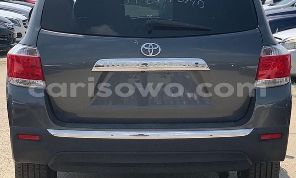 Ra Àlòkù Toyota Highlander Miiran Ọkọ̀ in Cotonou ni Benin Ra Àlòkù Toyota Highlander Miiran Ọkọ̀ in Cotonou ni Benin
