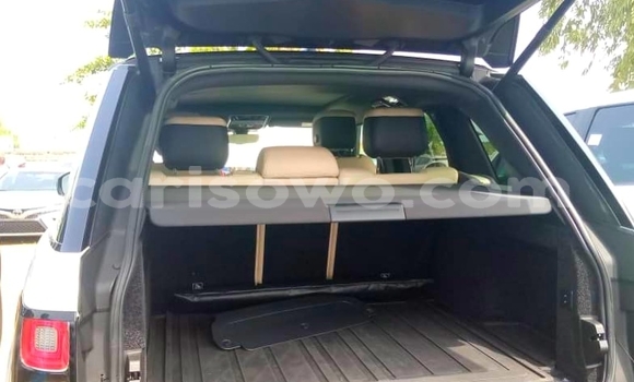Sayi Na hannu Land Rover Range Rover Vogue White Mota in Parakou a Benin Sayi Na hannu Land Rover Range Rover Vogue White Mota in Parakou a Benin