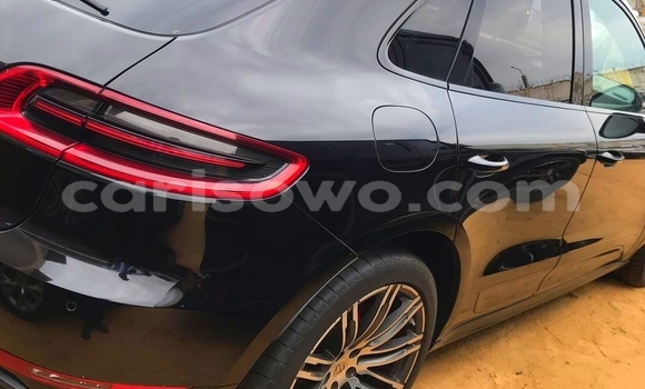 Acheter Occasion Voiture Porsche Macan Noir à Cotonou, Benin Acheter Occasion Voiture Porsche Macan Noir à Cotonou, Benin