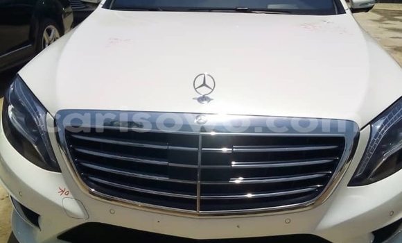Sayi Na hannu Mercedes-Benz S–Class White Mota in Cotonou a Benin Sayi Na hannu Mercedes-Benz S–Class White Mota in Cotonou a Benin