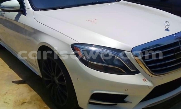 Sayi Na hannu Mercedes-Benz S–Class White Mota in Cotonou a Benin Sayi Na hannu Mercedes-Benz S–Class White Mota in Cotonou a Benin