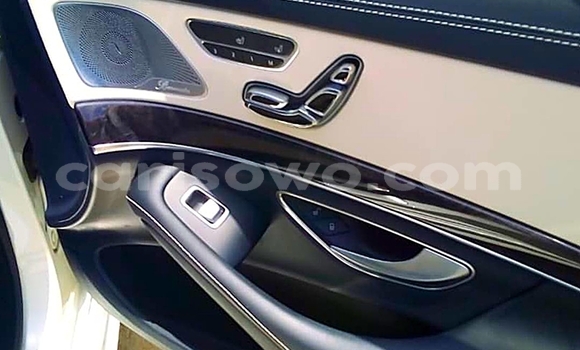Sayi Na hannu Mercedes-Benz S–Class White Mota in Cotonou a Benin Sayi Na hannu Mercedes-Benz S–Class White Mota in Cotonou a Benin