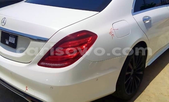 Sayi Na hannu Mercedes-Benz S–Class White Mota in Cotonou a Benin Sayi Na hannu Mercedes-Benz S–Class White Mota in Cotonou a Benin
