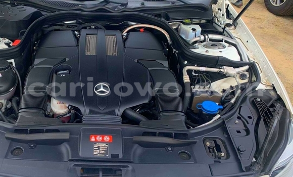 Sayi Na hannu Mercedes-Benz CLS–Class White Mota in Cotonou a Benin Sayi Na hannu Mercedes-Benz CLS–Class White Mota in Cotonou a Benin
