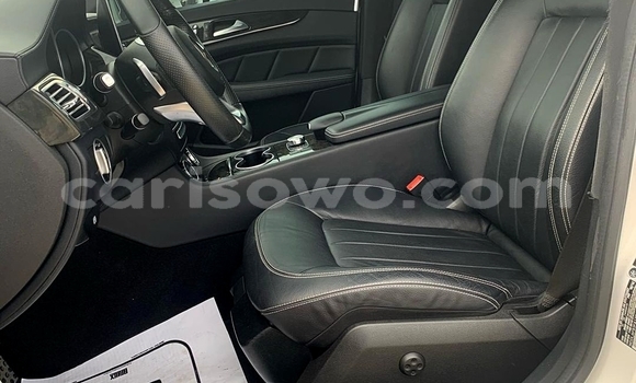 Sayi Na hannu Mercedes-Benz CLS–Class White Mota in Cotonou a Benin Sayi Na hannu Mercedes-Benz CLS–Class White Mota in Cotonou a Benin