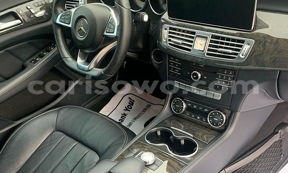 Sayi Na hannu Mercedes-Benz CLS–Class White Mota in Cotonou a Benin Sayi Na hannu Mercedes-Benz CLS–Class White Mota in Cotonou a Benin