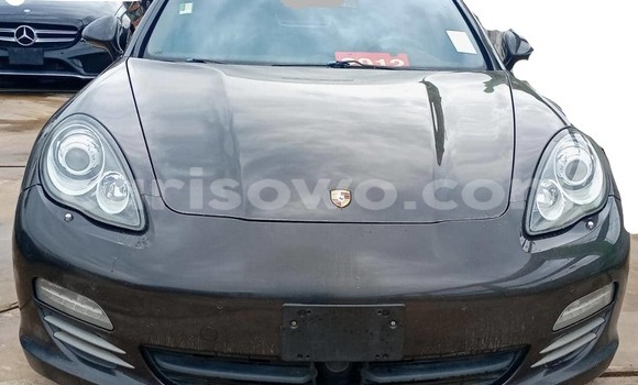 Ra Àlòkù Porsche Panamera Brown Ọkọ̀ in Cotonou ni Benin
