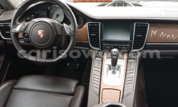 Sayi Na hannu Porsche Panamera Brown Mota in Cotonou a Benin Sayi Na hannu Porsche Panamera Brown Mota in Cotonou a Benin