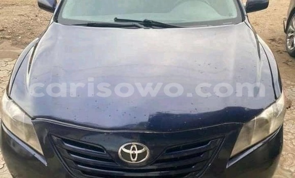 Sayi Na hannu Toyota Camry Blue Mota in Cotonou a Benin