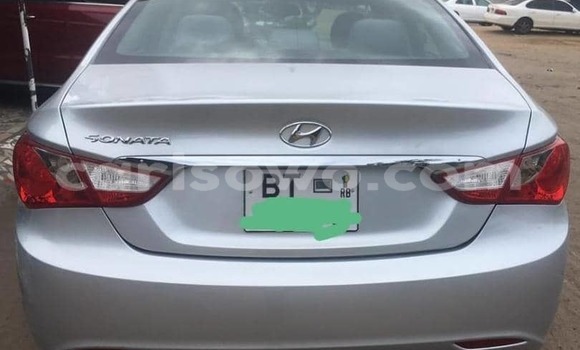 Sayi Na hannu Hyundai Sonata Azurfa Mota in Cotonou a Benin Sayi Na hannu Hyundai Sonata Azurfa Mota in Cotonou a Benin