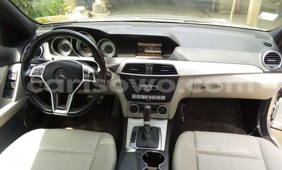 Ra Àlòkù Mercedes-Benz 300–Series Silver Ọkọ̀ in Cotonou ni Benin Ra Àlòkù Mercedes-Benz 300–Series Silver Ọkọ̀ in Cotonou ni Benin
