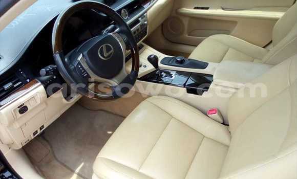Ra Àlòkù Lexus ES Black Ọkọ̀ in Cotonou ni Benin Ra Àlòkù Lexus ES Black Ọkọ̀ in Cotonou ni Benin