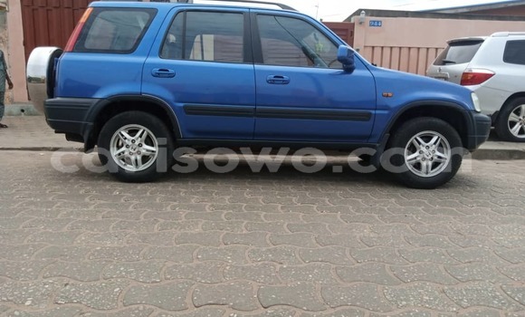 Buy Used Honda CR–V Blue Car in Cotonou in Benign Buy Used Honda CR–V Blue Car in Cotonou in Benign