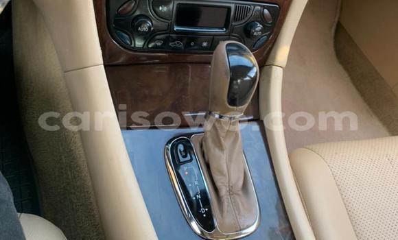 Ra Tuntun Mercedes-Benz C–Class Miiran Ọkọ̀ in Cotonou ni Benin Ra Tuntun Mercedes-Benz C–Class Miiran Ọkọ̀ in Cotonou ni Benin