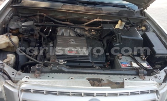 Ra Àlòkù Toyota Highlander Silver Ọkọ̀ in Cotonou ni Benin Ra Àlòkù Toyota Highlander Silver Ọkọ̀ in Cotonou ni Benin