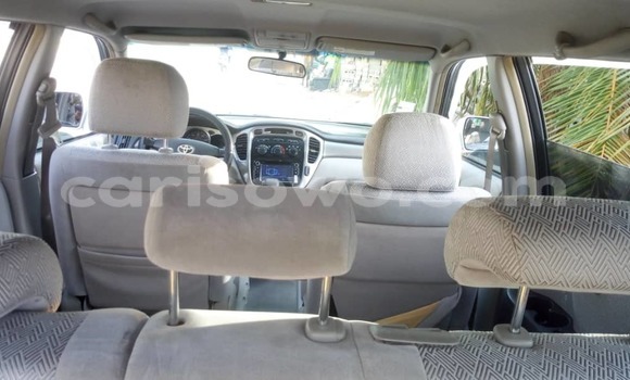 Ra Àlòkù Toyota Highlander Silver Ọkọ̀ in Cotonou ni Benin Ra Àlòkù Toyota Highlander Silver Ọkọ̀ in Cotonou ni Benin