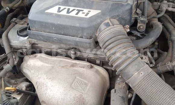 Sayi Sabo Toyota RAV4 Azurfa Mota in Cotonou a Benin Sayi Sabo Toyota RAV4 Azurfa Mota in Cotonou a Benin