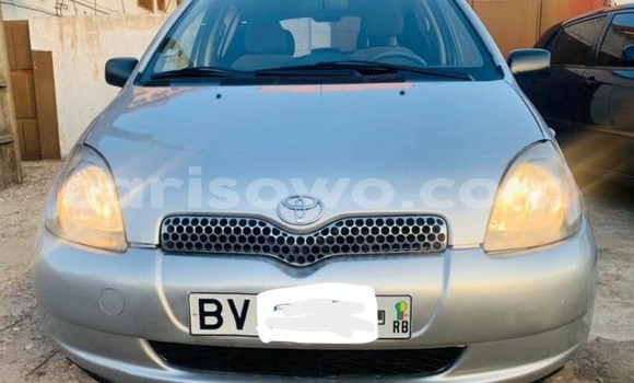 Sayi Sabo Toyota Yaris Azurfa Mota in Cotonou a Benin
