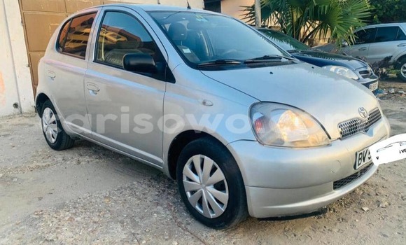 Ra Tuntun Toyota Yaris Silver Ọkọ̀ in Cotonou ni Benin Ra Tuntun Toyota Yaris Silver Ọkọ̀ in Cotonou ni Benin