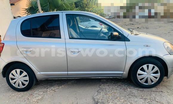 Ra Tuntun Toyota Yaris Silver Ọkọ̀ in Cotonou ni Benin Ra Tuntun Toyota Yaris Silver Ọkọ̀ in Cotonou ni Benin