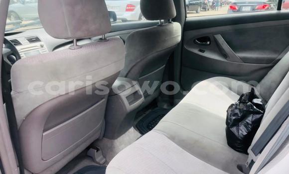 Ra Tuntun Toyota Camry Black Ọkọ̀ in Cotonou ni Benin Ra Tuntun Toyota Camry Black Ọkọ̀ in Cotonou ni Benin