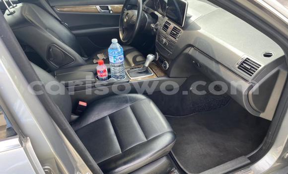 Sayi Na hannu Mercedes-Benz C–Class Azurfa Mota in Cotonou a Benin Sayi Na hannu Mercedes-Benz C–Class Azurfa Mota in Cotonou a Benin