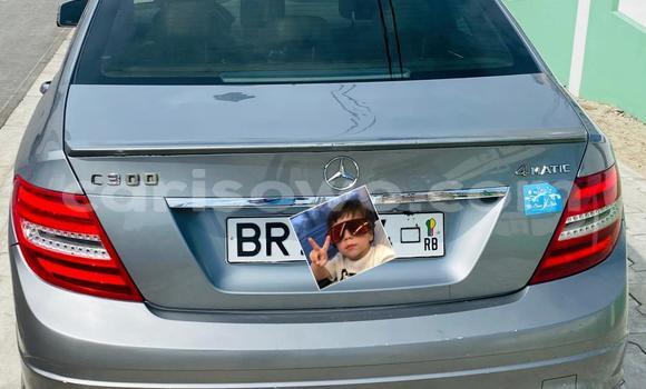 Sayi Na hannu Mercedes-Benz C–Class Azurfa Mota in Cotonou a Benin Sayi Na hannu Mercedes-Benz C–Class Azurfa Mota in Cotonou a Benin