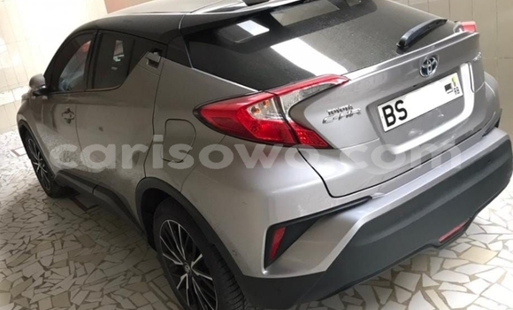 Acheter Occasion Voiture Toyota C-HR Gris à Cotonou, Benin Acheter Occasion Voiture Toyota C-HR Gris à Cotonou, Benin