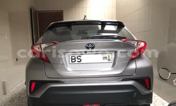 Acheter Occasion Voiture Toyota C-HR Gris à Cotonou, Benin Acheter Occasion Voiture Toyota C-HR Gris à Cotonou, Benin