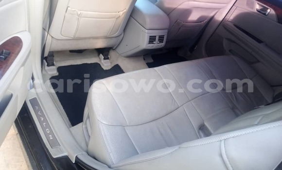 Ra Tuntun Toyota Avalon Blue Ọkọ̀ in Cotonou ni Benin Ra Tuntun Toyota Avalon Blue Ọkọ̀ in Cotonou ni Benin