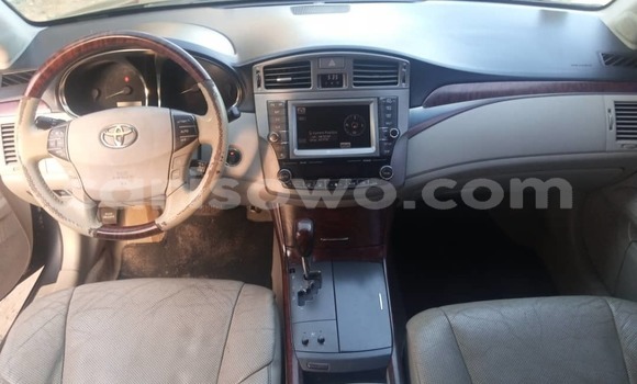 Ra Tuntun Toyota Avalon Blue Ọkọ̀ in Cotonou ni Benin Ra Tuntun Toyota Avalon Blue Ọkọ̀ in Cotonou ni Benin