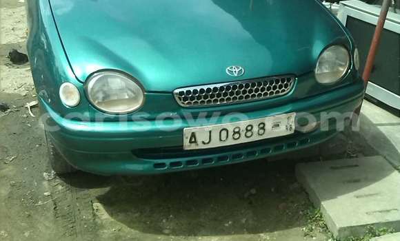 Acheter Occasion Voiture Toyota Corolla Vert à Cotonou, Benin Acheter Occasion Voiture Toyota Corolla Vert à Cotonou, Benin