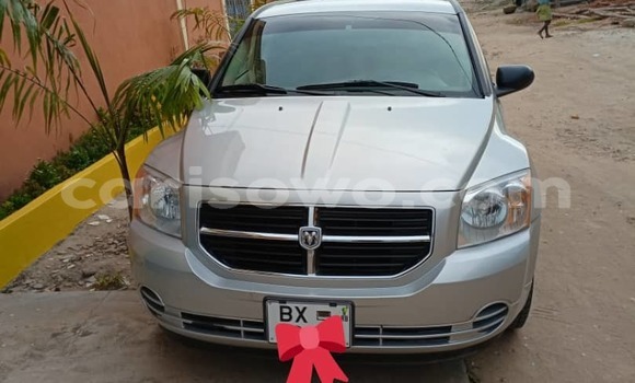 Sayi Sabo Dodge Caliber Azurfa Mota in Cotonou a Benin