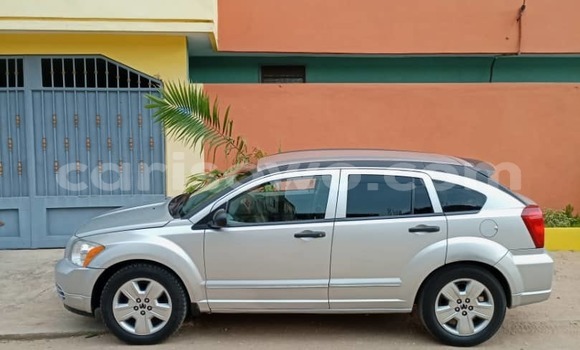 Sayi Sabo Dodge Caliber Azurfa Mota in Cotonou a Benin Sayi Sabo Dodge Caliber Azurfa Mota in Cotonou a Benin